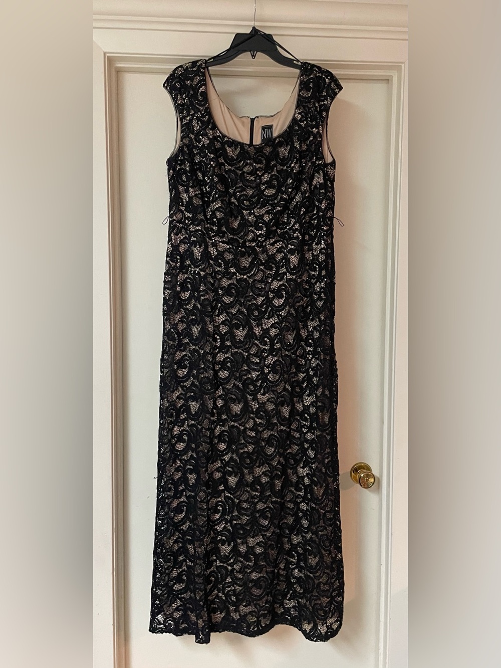 Nightway Size 14W Evening Dress in Beige with Black Lace Overlay